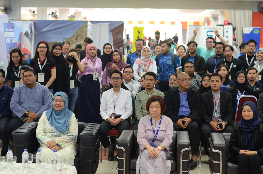 Group Picture at Career Fair on 07-08 July 2023 @ Mawar College, UiTM Shah Alam